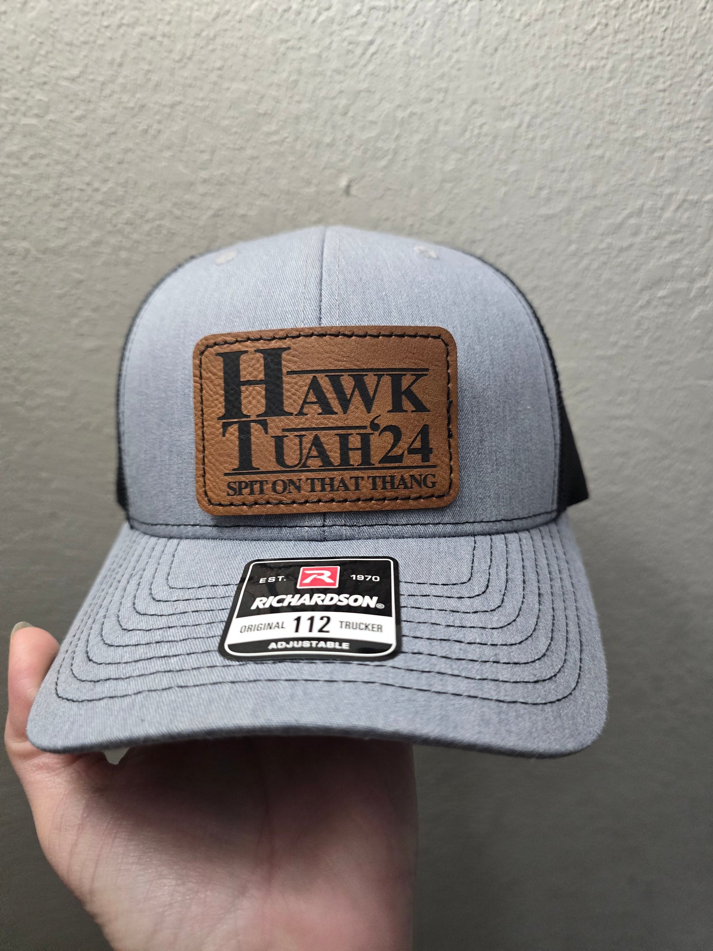 H * wk Tu * h Hats Richardson 112 koozie