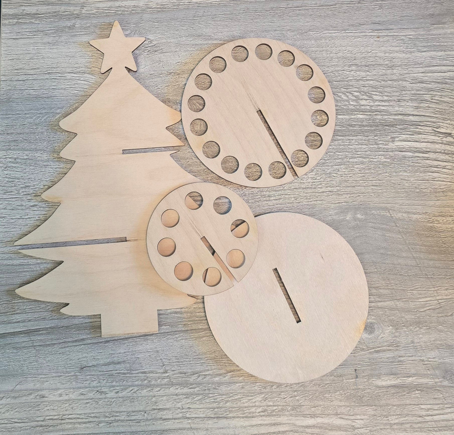 Christmas tree money cake