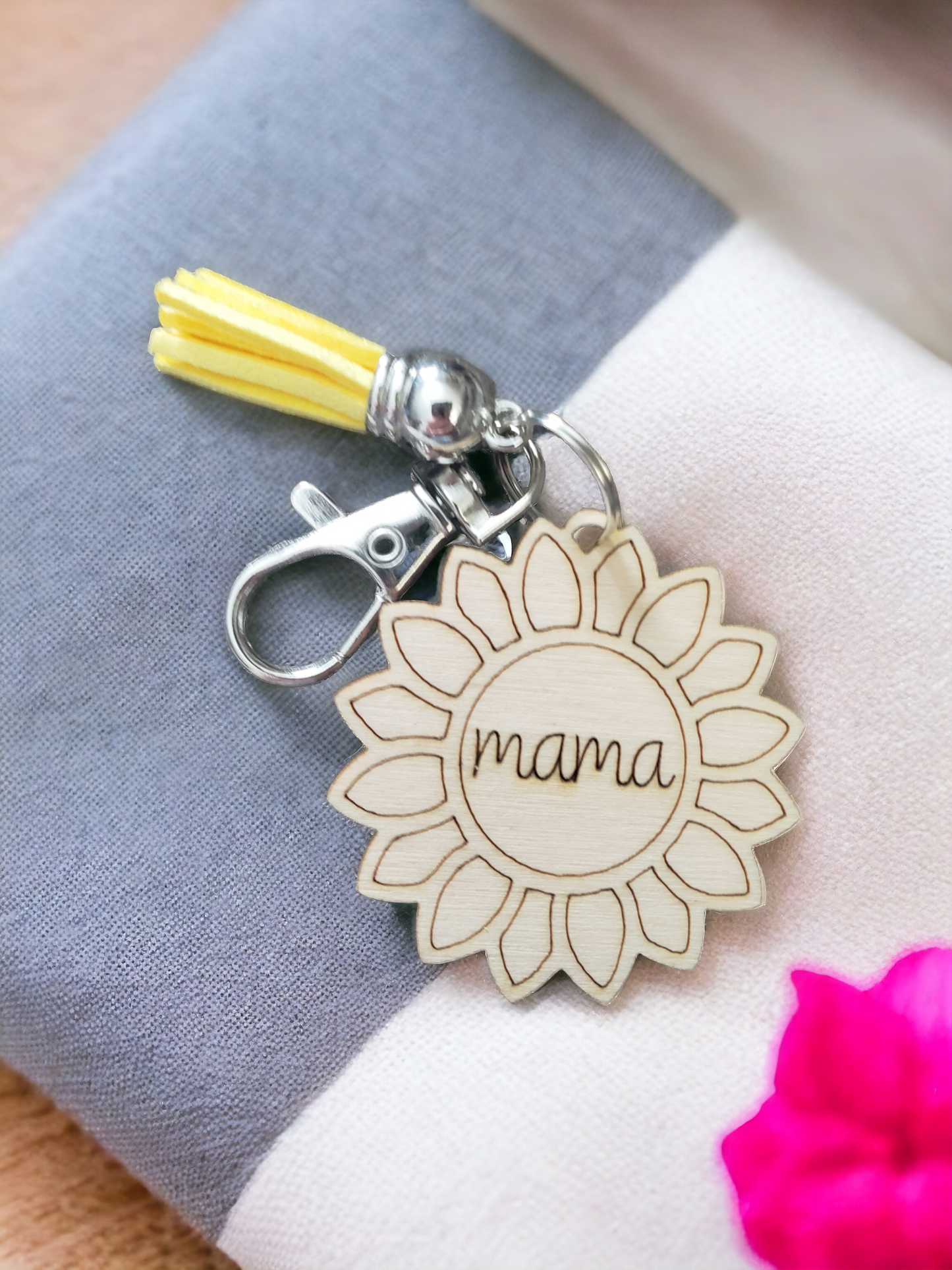 Sunflower mama keychain personalized