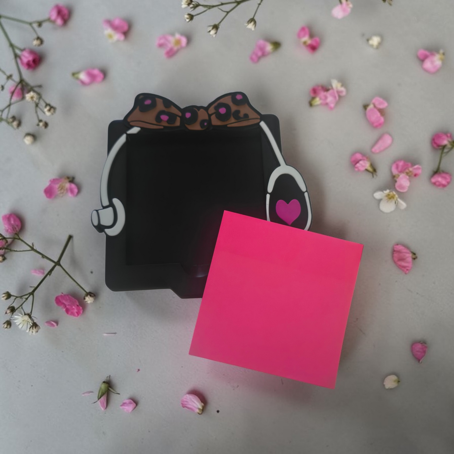 3D printed Leopard print bow with stethoscope sticky note holder
