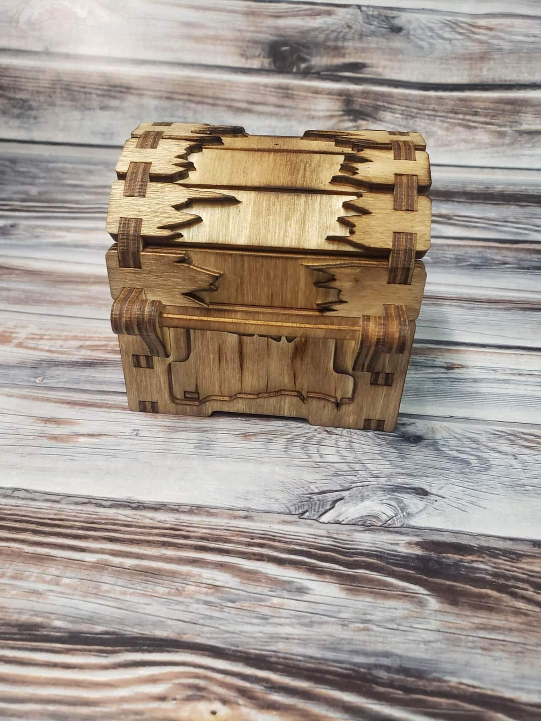Mimic Dice Chest