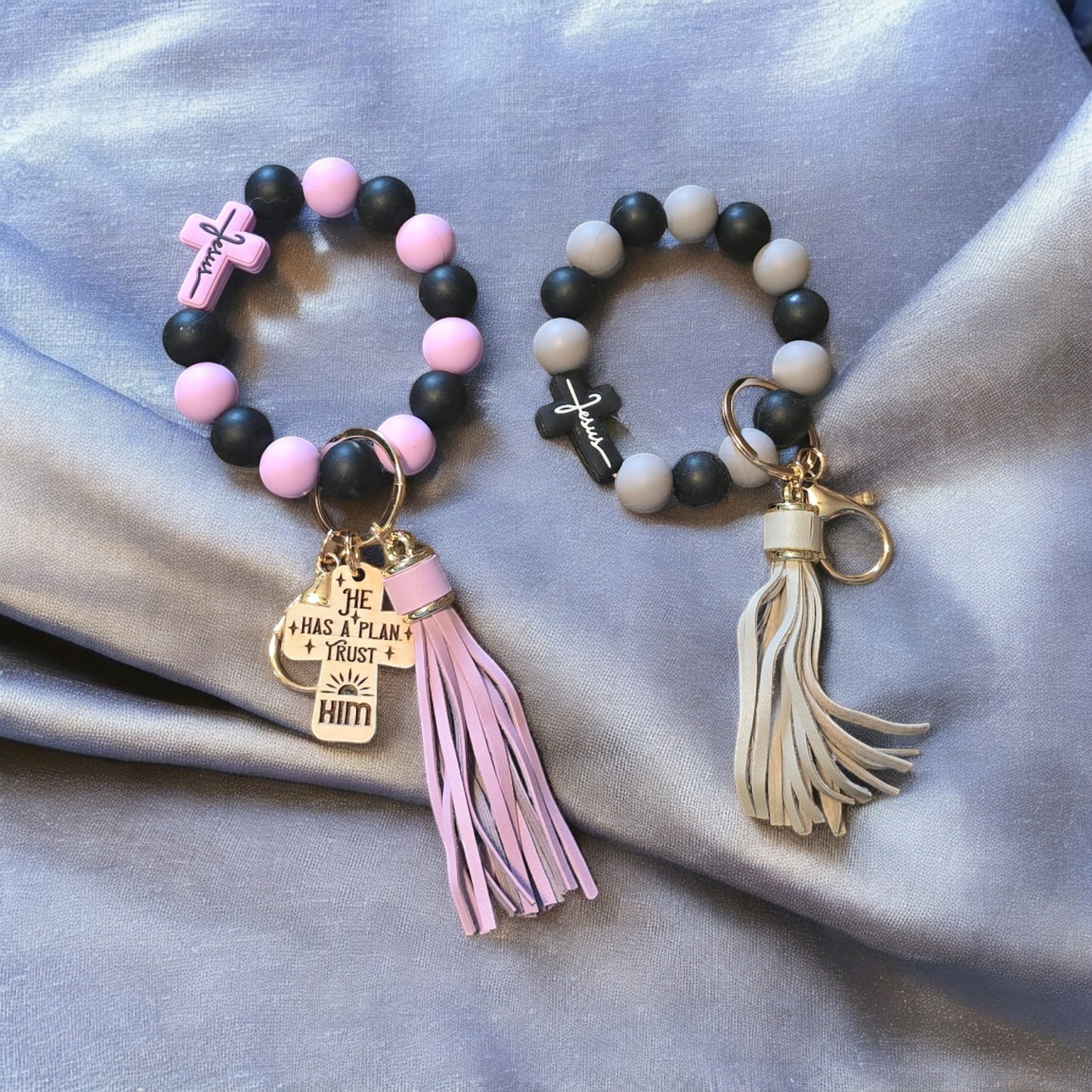 Jesus wristlet silicone He has a plan trust HIM Keychain