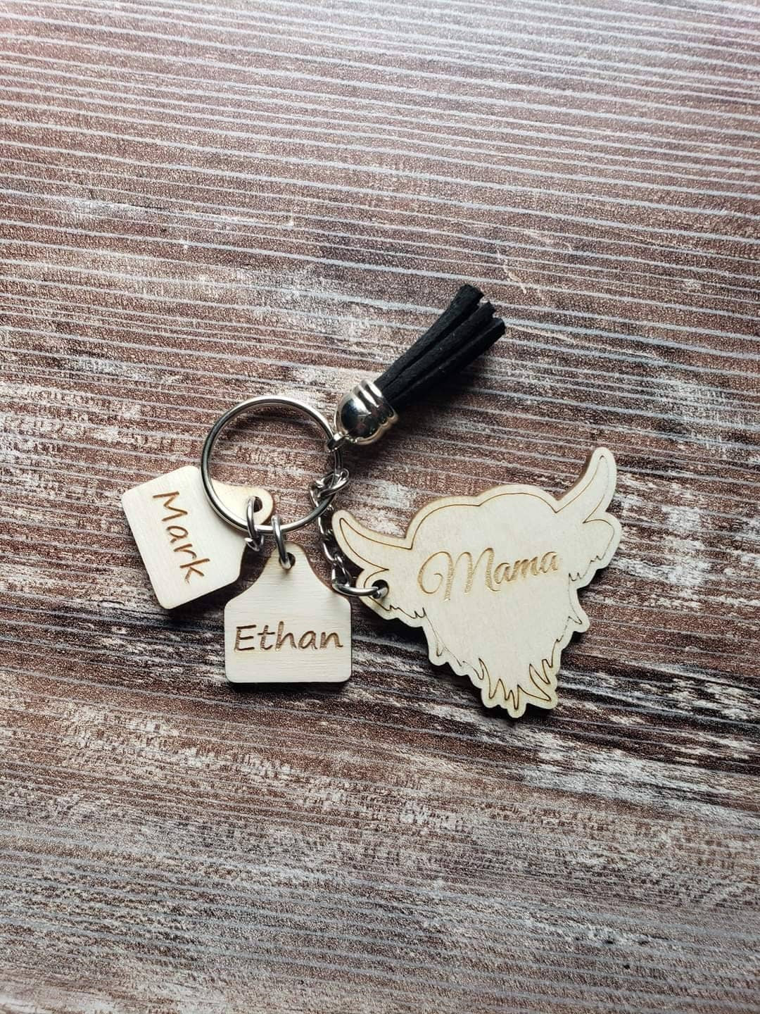 Mama Ear Tag Highland Cow Personalized with kids Keychain