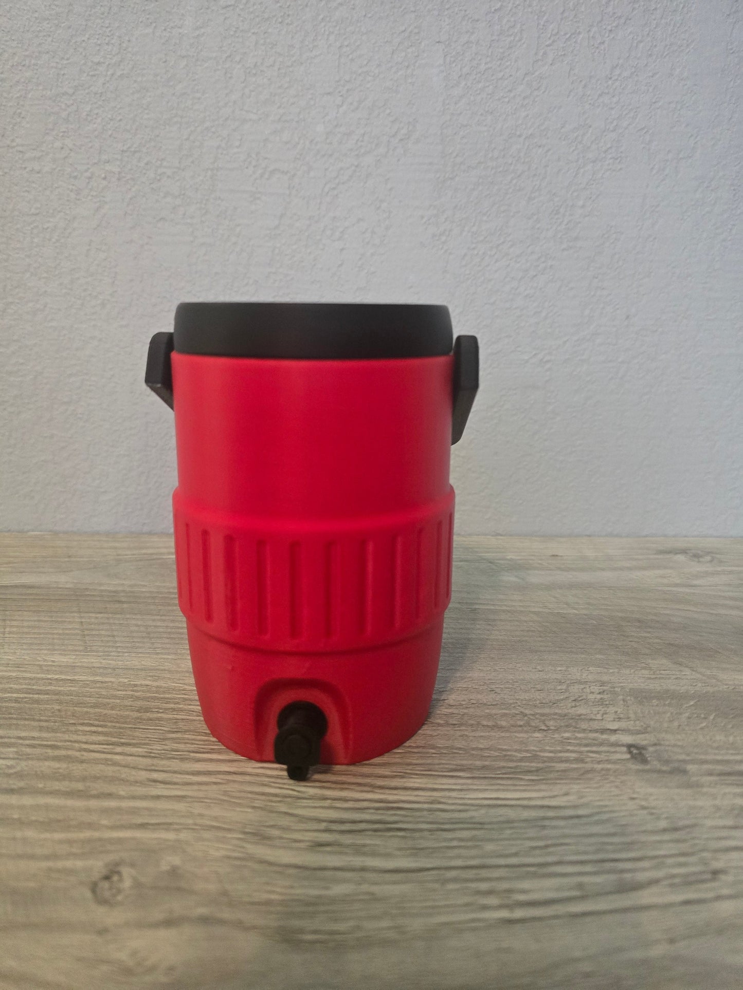 3D printed can cooler colors