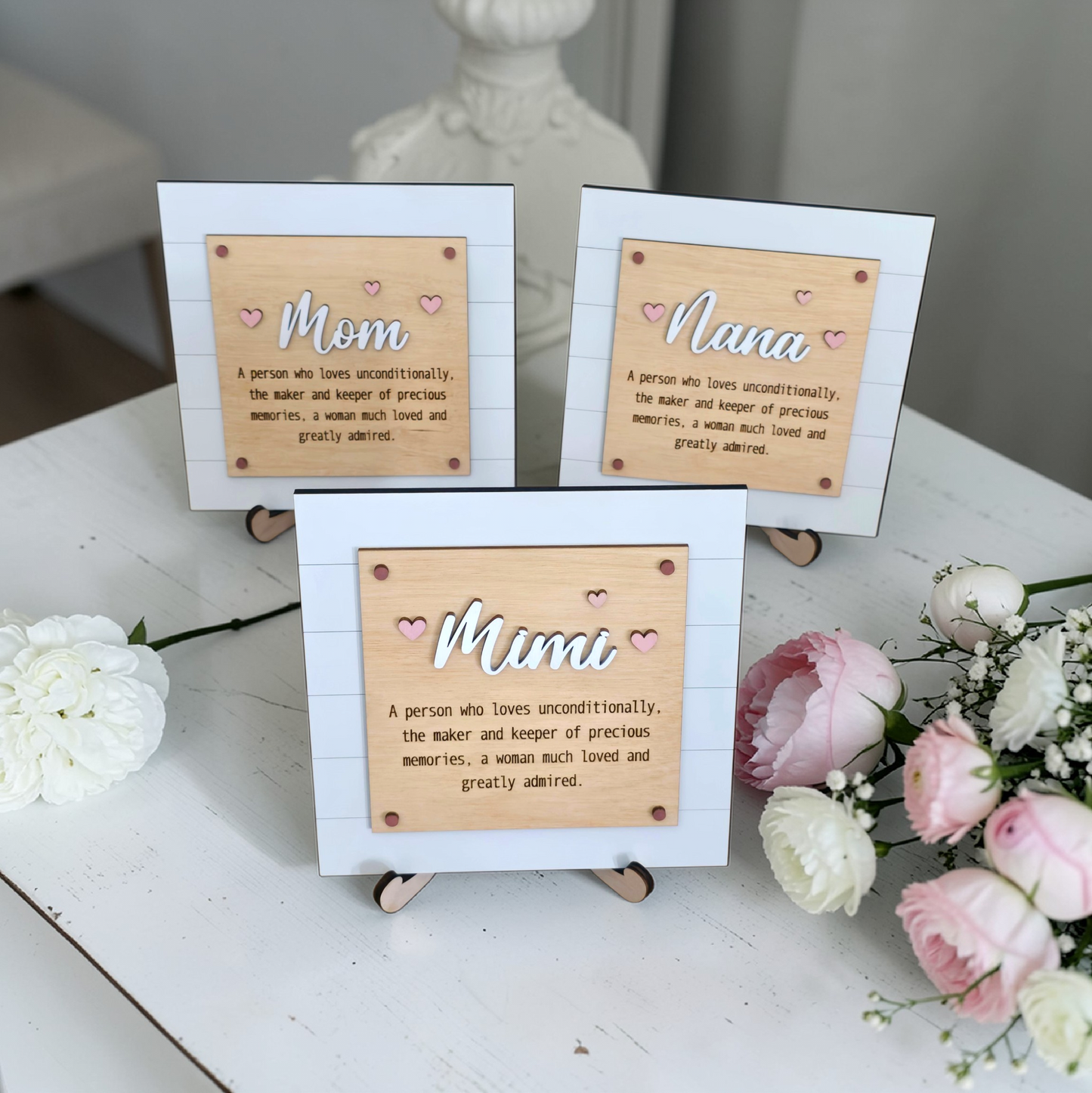 Mom shiplap sign 7" personalized with title name